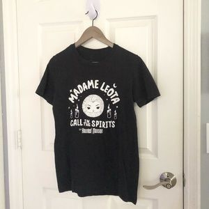 “MADAME LEOTA CALL IN THE SPIRITS” The Haunted Mansion Disney Shirt Size S